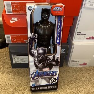 Hasbro x Marvel Black Panther action figure